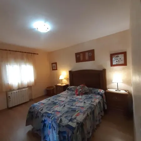 El Maragato 度假居 Navalsauz